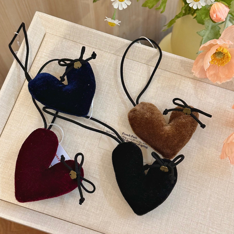 Kljucni privjesak za torbu – baršun srce, vintage stil, tkanina, uzorak Ljubav / kapljice vode / zvončići, BREEZYLIFE