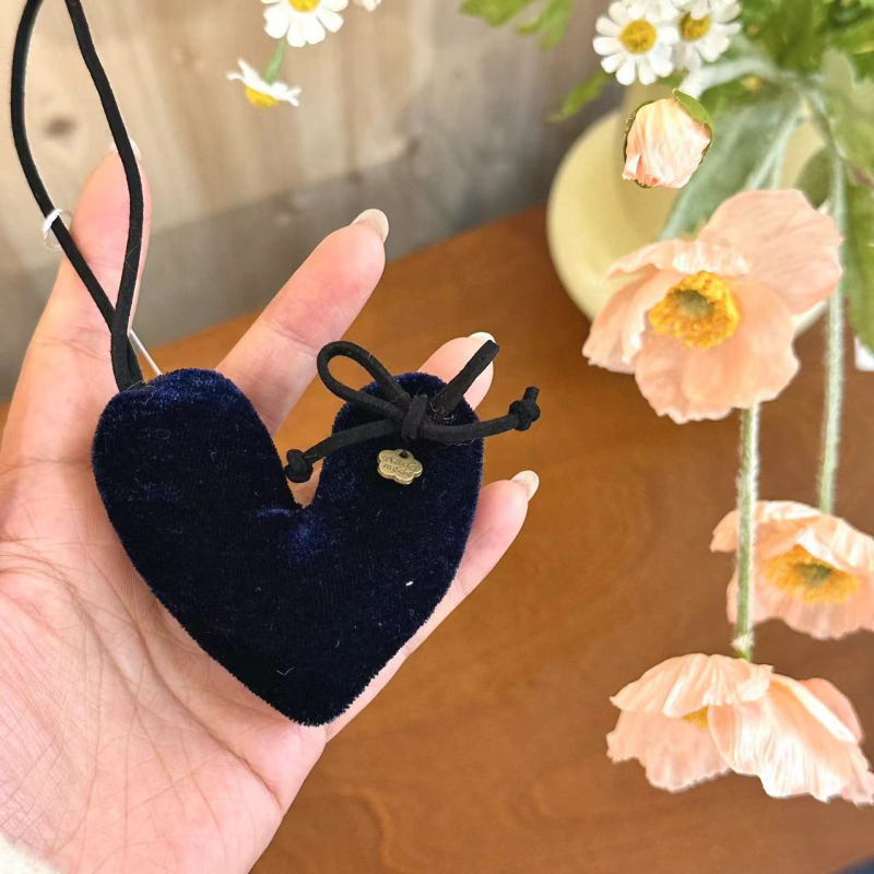 Kljucni privjesak za torbu – baršun srce, vintage stil, tkanina, uzorak Ljubav / kapljice vode / zvončići, BREEZYLIFE