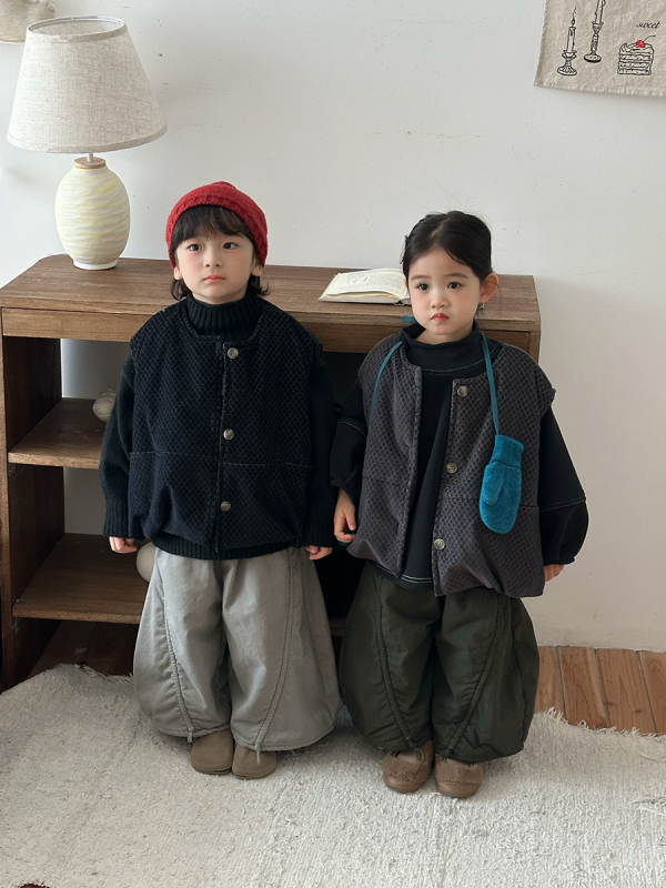 Gyerekek téli pamutnadrág, lazán szabott, magas derekú elasztikus derékpánttal, 3–8 éveseknek