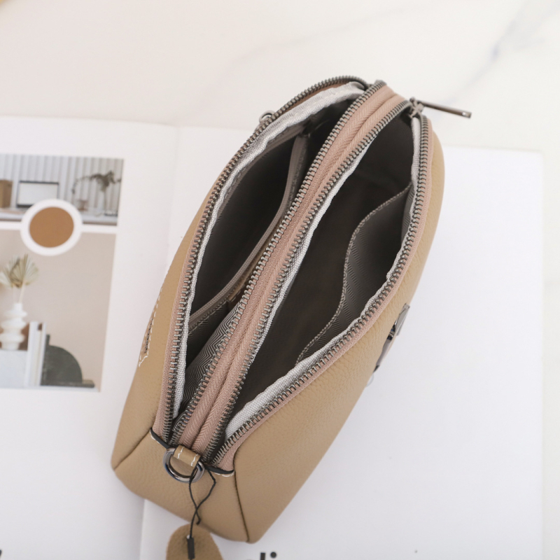 Crossbody torba, prava koža, koža prvog sloja, horizontalno kvadratni oblik, zatvaranje na zip, unutarnja džep sa zipom