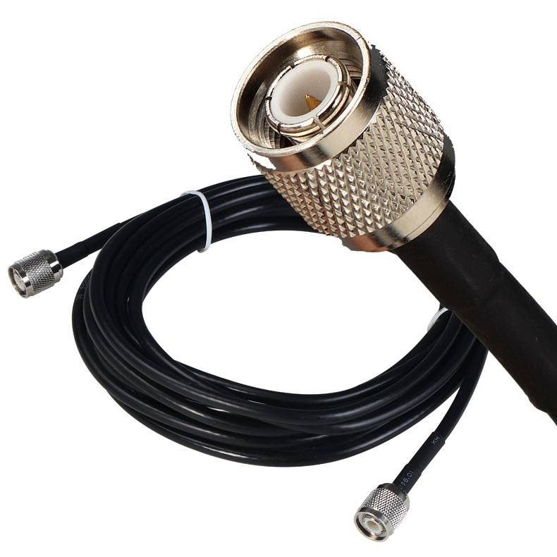 RTK GPS antena za vanjsku ugradnju u vozilo GNSS navigacija, visoka preciznost, desno-rotirajuća polarizacija, SWR do 2.0