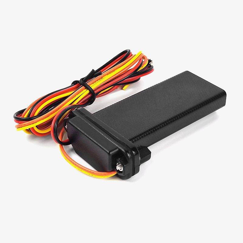 GT02A kabelski GPS tracker za vozila — IP67 vodootporan, Beidou satelitski lokator, točnost 1–10 m, 3 h baterija, alarmi: vibracije, prekid napajanja, SOS, mobilni alarm, geofence, prekoračenje brzine.