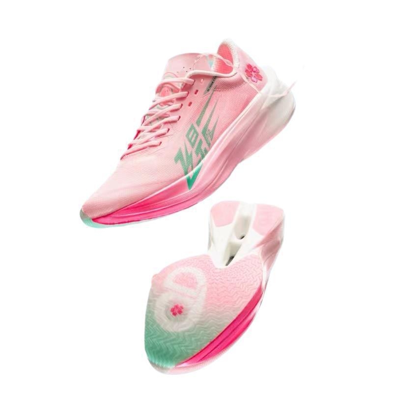 Маратонски обувки за бягане с дишаща горна част от платно, пълна дължина въглеродна плоча, амортизираща подметка и дизайн на райета