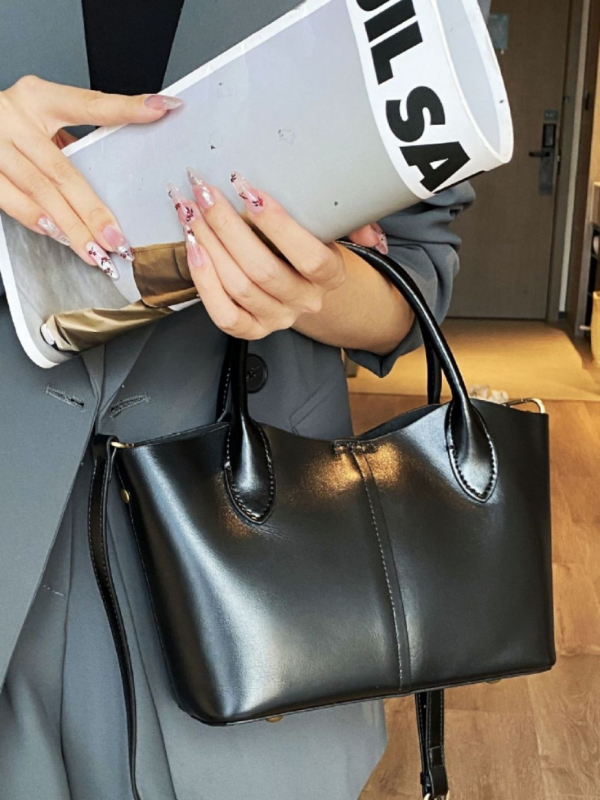 Ženska Tote torba – prirodna koža, ulični stil, zatvarač, unutarnji džep sa zatvaračem i džep za telefon, dvije naramenice