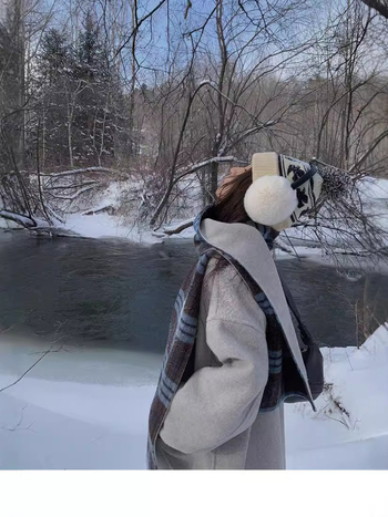 Дамско палто от вълна, каре шарка, кокон силует, удължена дължина, яка с шал