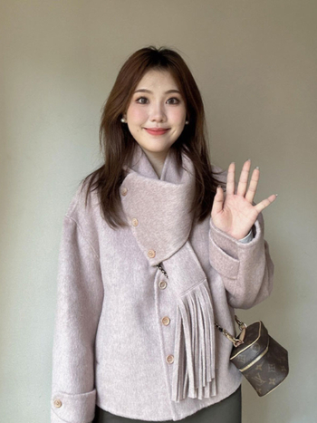 Женско вълнено палто с яка-шал, свободен силует, солиден модел, средна дебелина, дълги ръкави, дължина 50–65 см