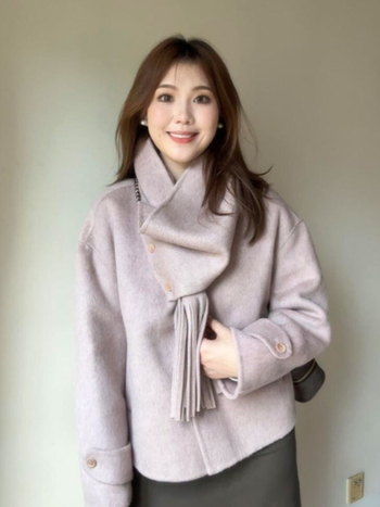 Женско вълнено палто с яка-шал, свободен силует, солиден модел, средна дебелина, дълги ръкави, дължина 50–65 см