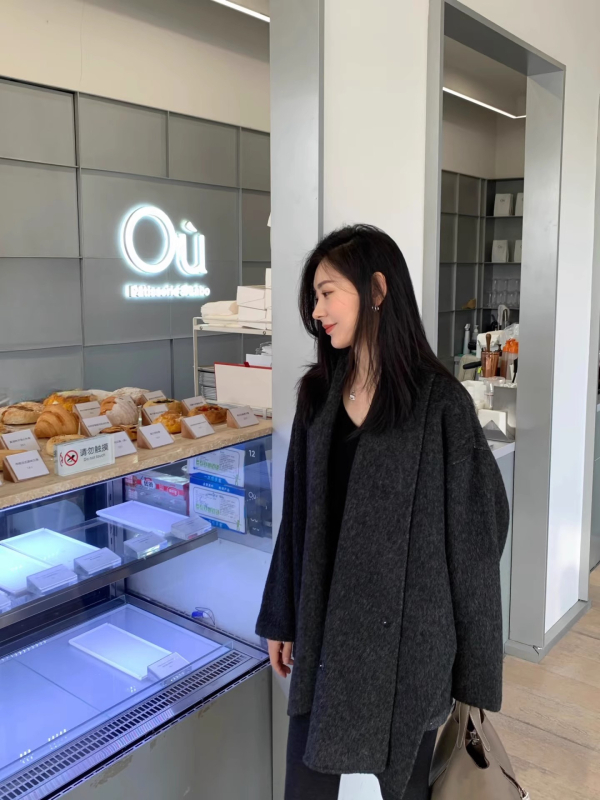 Дамско палто от двустранна вълна със смес от якова вълна, яка с шал, дълги ръкави, свободна кройка