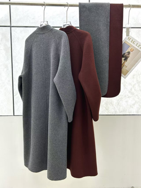 Ženski dugi vuneni kaput s kašmirskom smjesom (50–70% vuna), slobodan kroj, šalni ovratnik, jedno dugme, jesen 2025, japansko-korejski casual stil