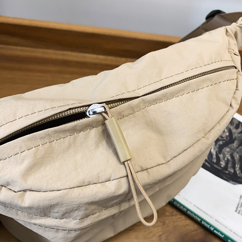 Nylon telefon deréktáska, uniszex, egyszínű, minimalist design, egy vállon átívelő crossbody