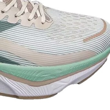 Спортно-ежедневни обувки с дишаща мрежеста горна част; подметка: гума + EVA + TPU; затваряне: връзки; унисекс; нисък връх