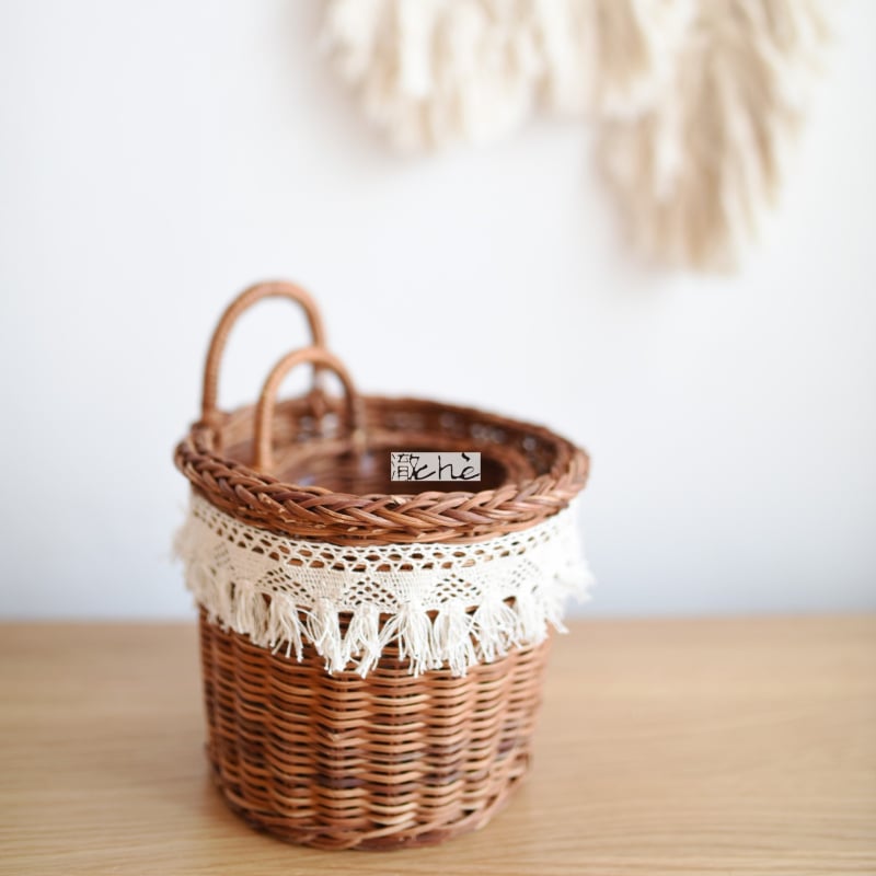 Košara od vrbine slame – japanskog stila, ručno pleteni, rub s resicama i čipkom, za cvijeće i voće, rekvizit za fotografiranje