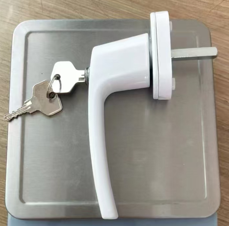 Ručka za upravljanje vratima i prozorima s push-pull funkcijom i unutarnjim okretanjem, spojna brava; cinkova legura; za PVC prozore; suvremeni minimalistički stil