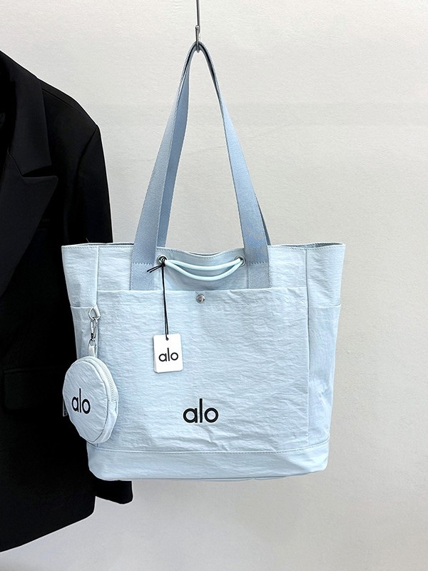 Geantă de umăr Alo, stil stradal, material Oxford, formă orizontală pătrată, închidere cu cataramă magnetică.