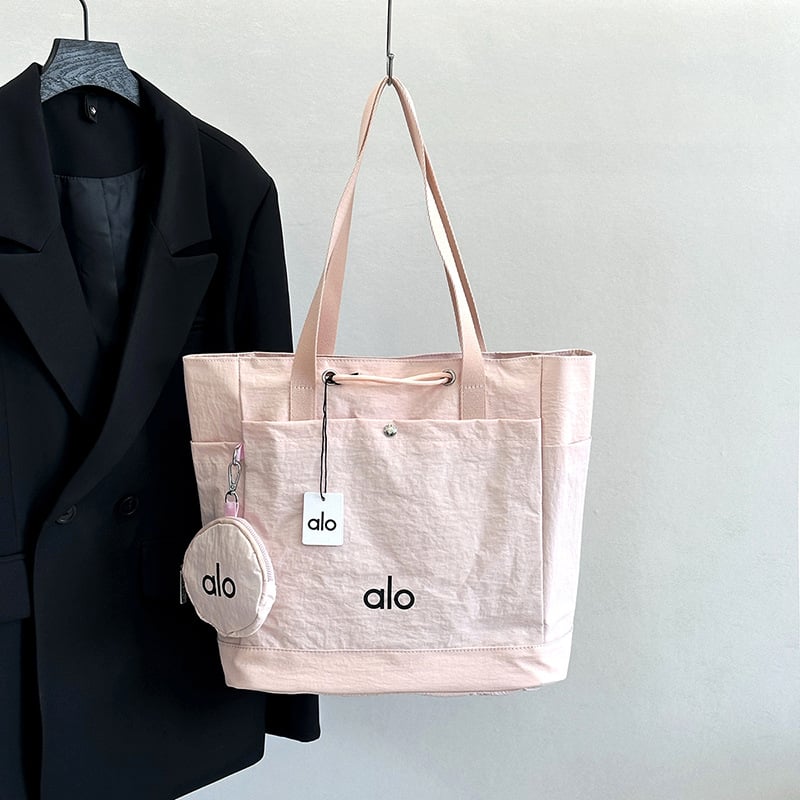 Geantă de umăr Alo, stil stradal, material Oxford, formă orizontală pătrată, închidere cu cataramă magnetică.