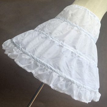 Detské formálne šaty s vnútorným výstužným spodkom a kovovým krúžkom, jednovrstvové vlákno