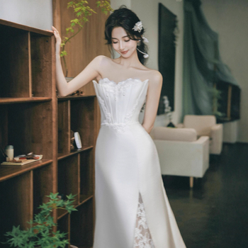 Vjenčana haljina s jednim ramenom, lagana, visokim strukom, duga suknja, rukavi princeze, poliesterska mješavina