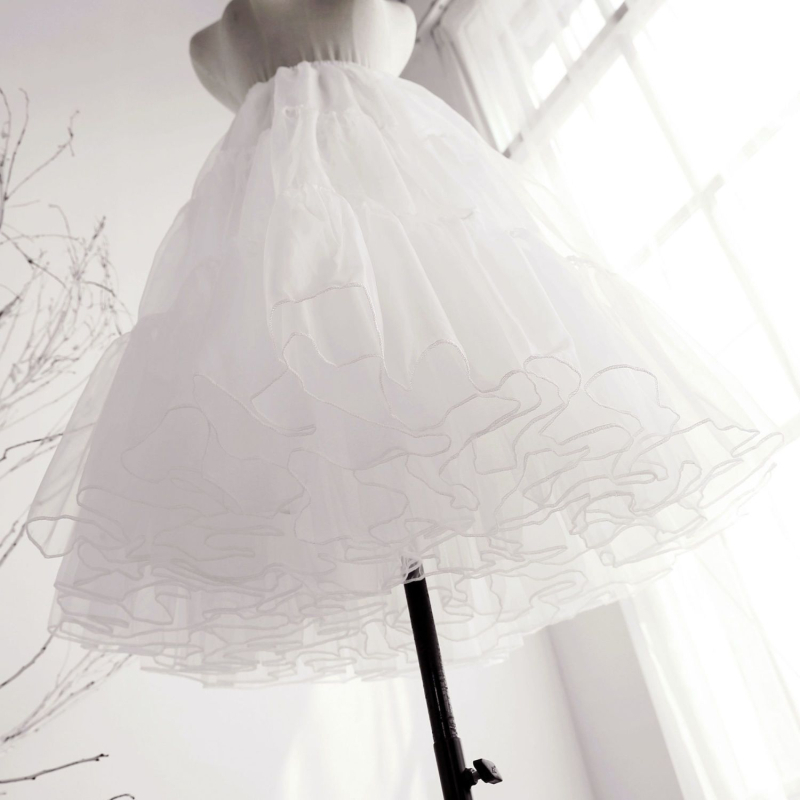Lolita Petticoat Boneless Bustle de la Unique, vara 2021