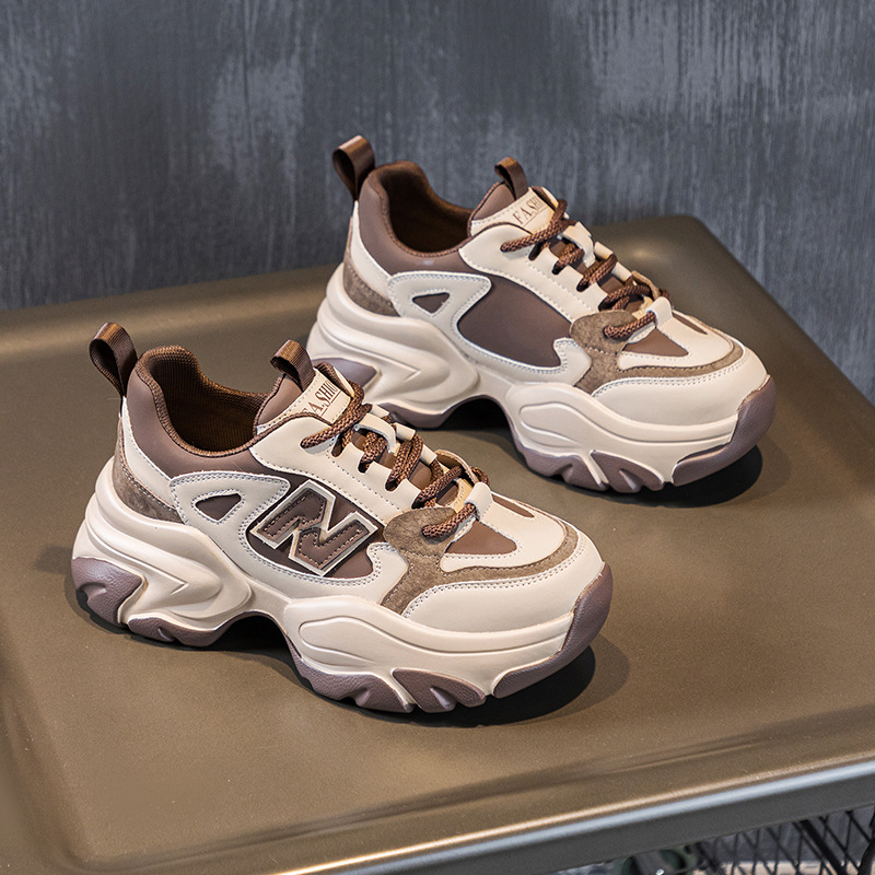 Ženske zimske cipele od prave kože s flis podstavom, magnetska vibracijska masaža stopala, okrugli vrh, srednja peta 3–5 cm, elastični pojas, svakodnevni stil