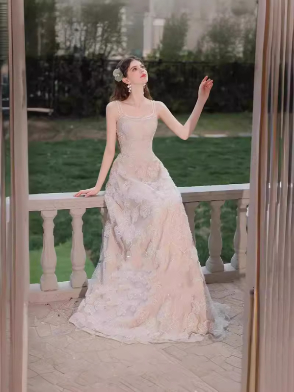 Csipkés esküvői ruha poliészter keverékkel, magas derekú szabás, hercegnő szoknya, Odelia márka