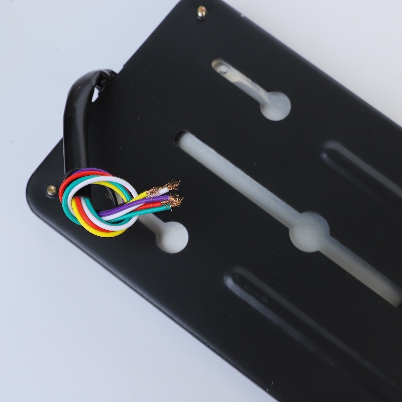 Automobilska stražnja svjetla s LED svjetlom za kočenje i skretanje u obliku slova 7, visok signal, mogućnost prilagođene obrade