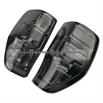 Zadné svetlá pre Ford Ranger T6 – 8W, 12V, ABS, kompatibilné s Ford Ranger 2012 a 2021