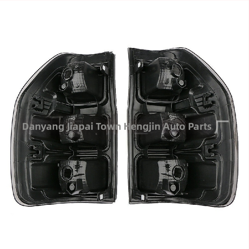 Zadné svetlá pre Ford Ranger T6 – 8W, 12V, ABS, kompatibilné s Ford Ranger 2012 a 2021