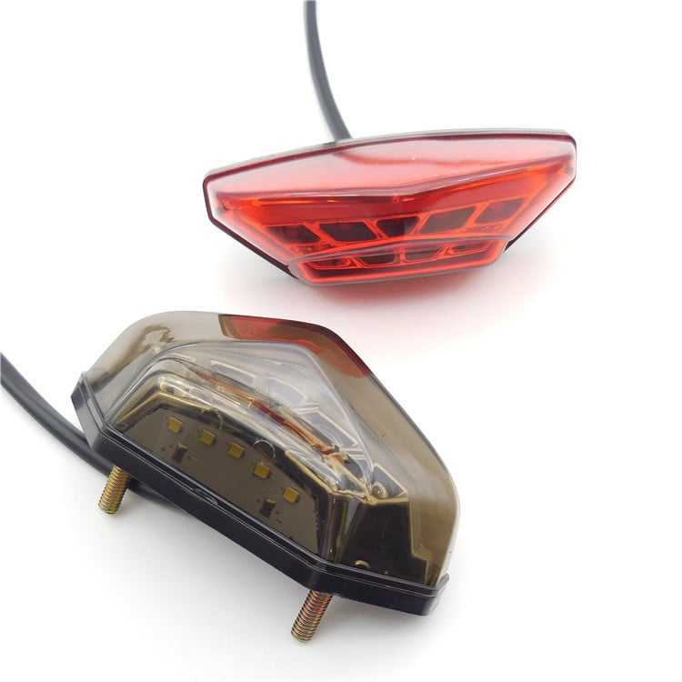 LED stražnje svjetlo za BMW motocikl s integriranom lampom za tablicu, CH-2067B, 12V, 0,3–1 A, 80 000 lm, 6000K