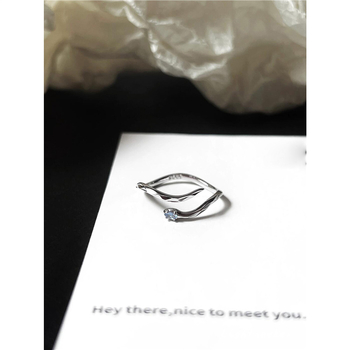 Trojrozmerný meďný prsteň s geometrickým dizajnom, elektroplátovaný, unisex šperk na ruku, jar 2025