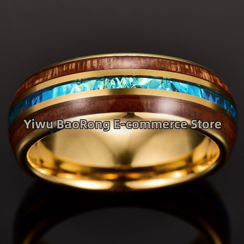 Pánsky prsteň z wolframovej ocele s pozlátením, s inštalovaným akáciovým drevom a imitáciou opálu, kupolovitý tvar, dizajn v tvare U
