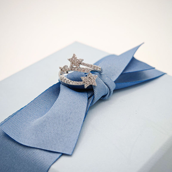 Hviezdny prsteň z meďe, elektroplatovanie, ľahký luxus štýl, šperky na ruku (Materiál: Meď; Forma: Hviezda; Postup: Elektroplatovanie; Štýl: Ľahký luxus; Kategória: Šperky na ruku)