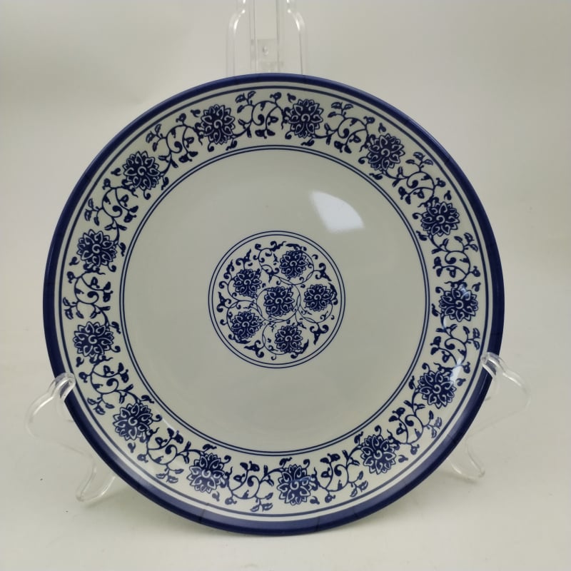 Melaminska tanjura s cvjetnim uzorkom, kružni oblik, reljefna površina