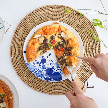 Farfurie de cină din porțelan cu model de pictură în cerneală, rotundă, suprafață glazurată, potrivită pentru hoteluri și mese