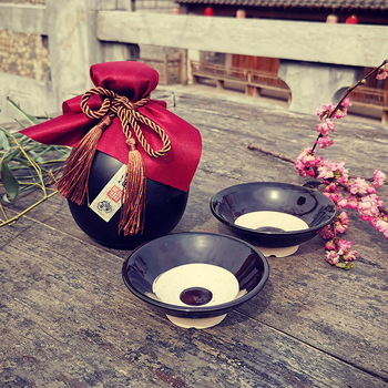 Keramička zdjela za vino, retro stil, okrugli oblik, ručno oslikana površina, pogodna za mikrovalnu pećnicu