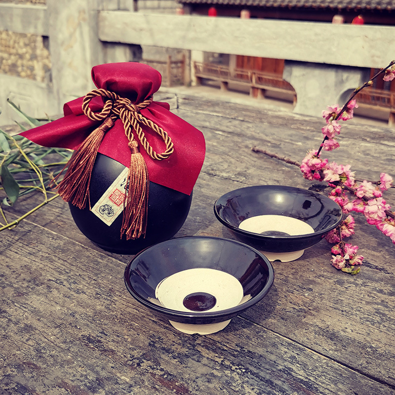 Keramička zdjela za vino, retro stil, okrugli oblik, ručno oslikana površina, pogodna za mikrovalnu pećnicu