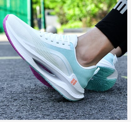 Muške tenisice za trčanje - prozračne, lagane, gornji dio od tkanine, mrežasti uložak, gumena potplata