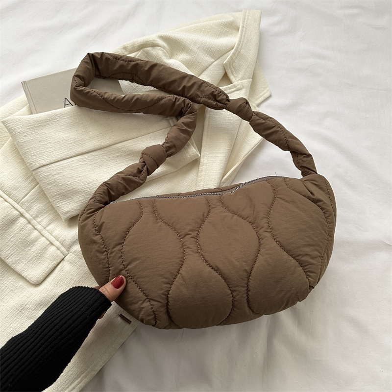 Női crossbody válltáska, utcai stílus, Oxford anyag, vízszintes négyzet alak, cipzáras nyitás, belső zseb a telefonhoz