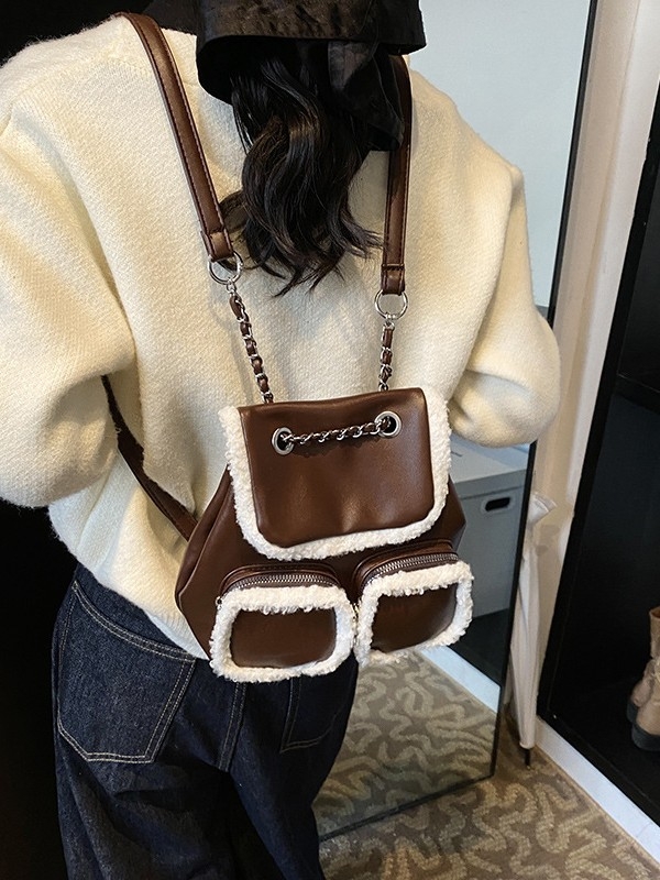 Ruksak s retro dizajnom, PU materijal, stil mladenačkog kampusa, sustav naramenica s zračnim jastukom, kapacitet ispod 20 L