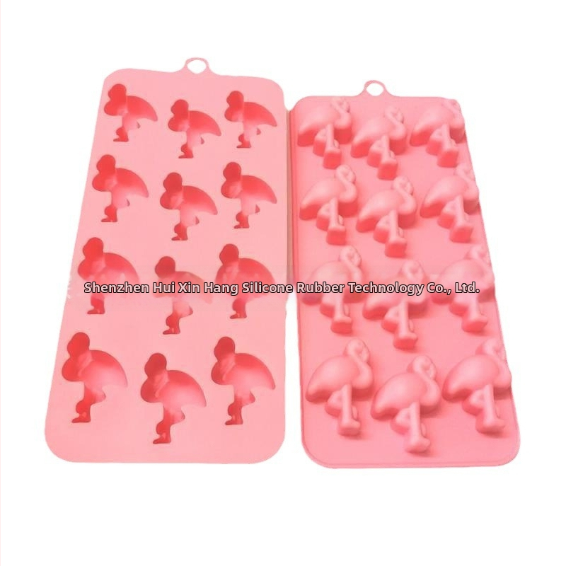 Silicone formu komplekts: ananasu kūka formas, flamingo, gulbis un pingvīns ledus formām (Materiāls: silikons; Ietilpība: 3,5 ml; Funkcija: viegla demouldēšana; Stils: neregulārs; Kategorija: silikona ledformu komplekti)