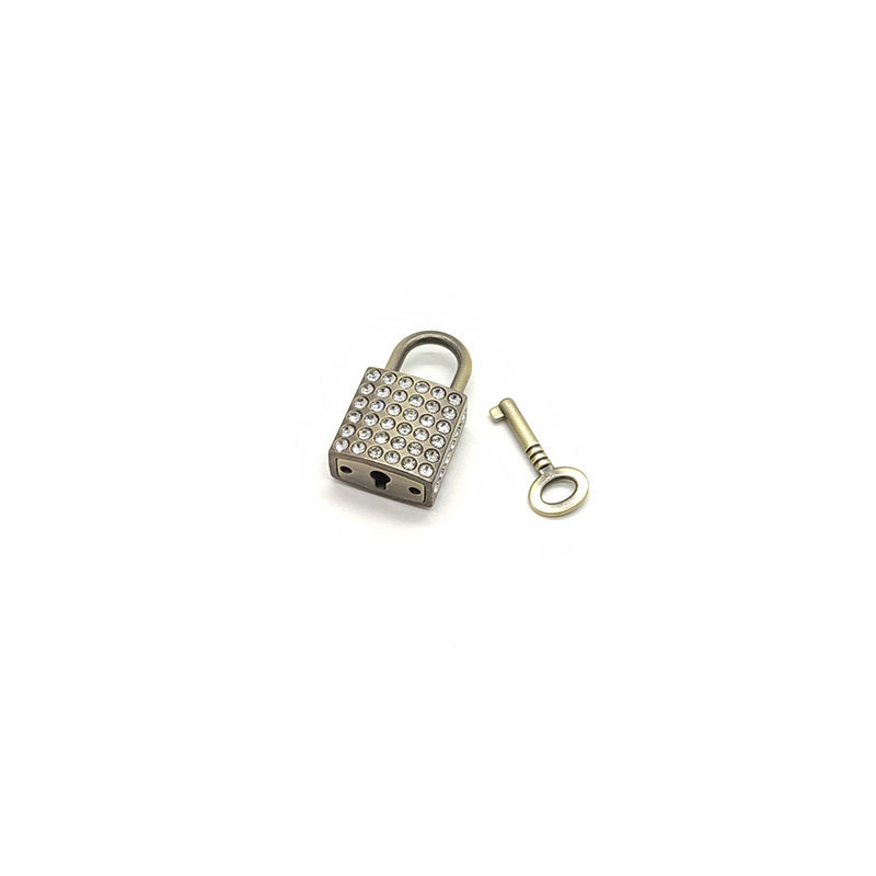 Somas atslēga - cinka sakausējums, ar diamantu inkrustācijām, pret zādzībām, ceļojumu piederums ar street-fashion stilu