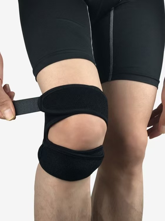 Kolenné nákolenníky – tlmiace nárazy, dýchateľné, remienok na patelu (Hlavný materiál: diving cloth; Ochranné časti: koleno; Využitie: beh, fitness vybavenie, cyklistika; Vhodné pre: dospelí)
