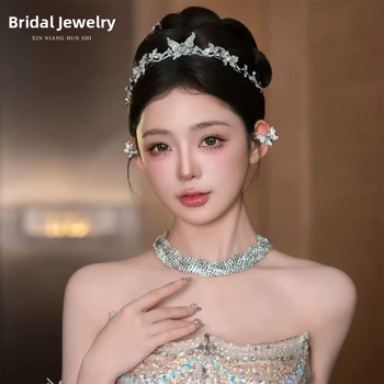 Accesoriu pentru păr - coroană din aliaj, în stil japonez și coreean, cu cristale albe, formă de insectă, placare electrolitică (Material: aliaj; Stil: japonez și coreean; Forma: insectă; Cristale: albe; Procesare: placare electrolitică)