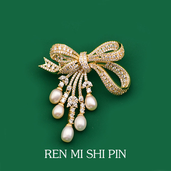 Bros s mašnicom i resicama, prirodni slatkovodni biser, koreanski stil