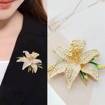 Broš iz legure, visokokvalitetan dizajn, oblik cvijeta, elektroplatiranje