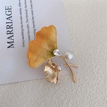 Broșă de cupru cu frunză de ginkgo, placare electrolitică, unisex