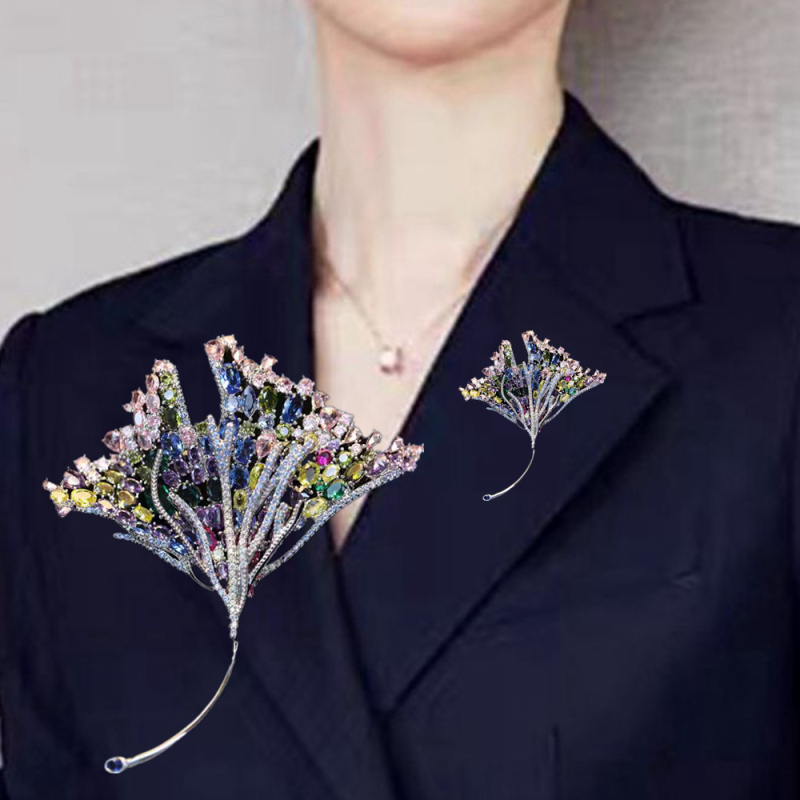 Bakrena broš s listom ginka, elektroplatiranje, Yuliang Jewelry, ženski luksuzni dodatak