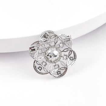 Broš s cvijetom u korejskom stilu, bakrena, marka Huili, elektroplatiranje, dekorativno, anti-refleksno