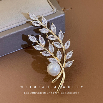 Broška s cirkonima u obliku pšenice, s postavljanjem bisera, za žene