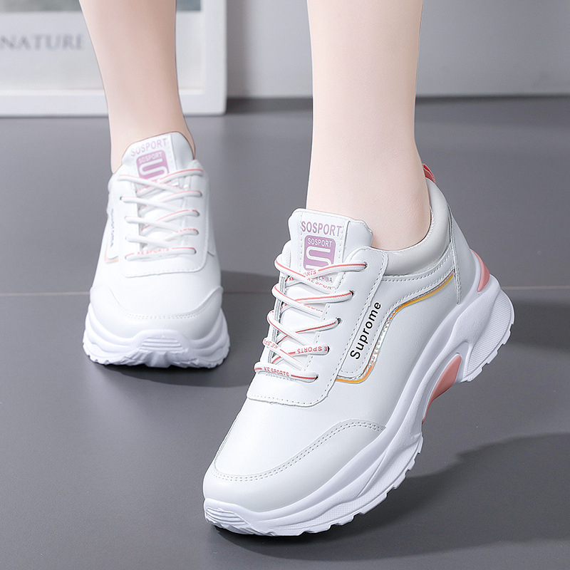 Спортни обувки за бягане – горна част от двуслойна телешка кожа, гумена подметка, кръгъл нос, нисък ток 1-3 см, връзки отпред