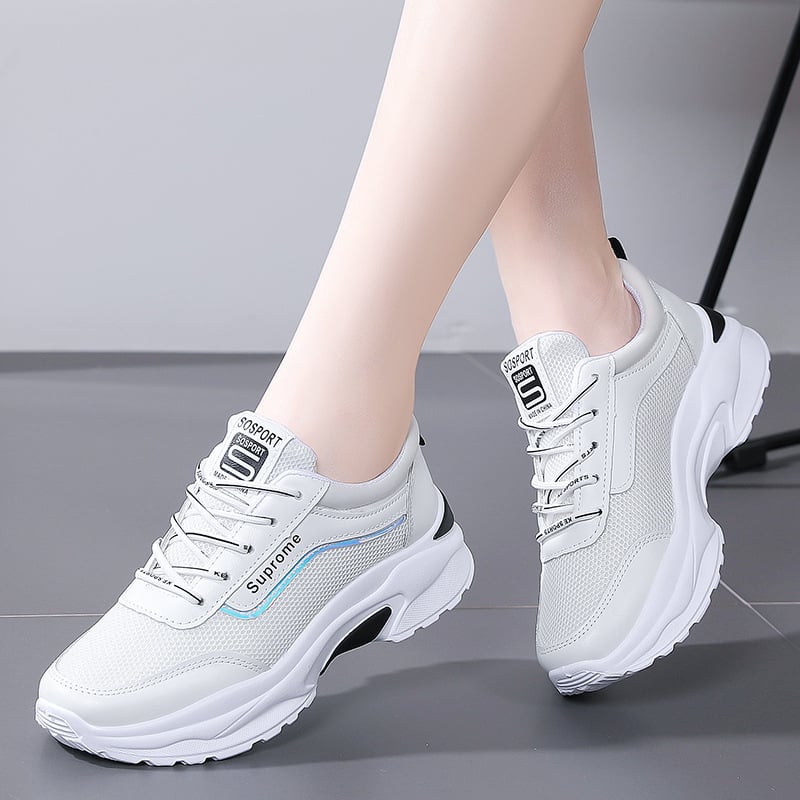 Спортни обувки за бягане – горна част от двуслойна телешка кожа, гумена подметка, кръгъл нос, нисък ток 1-3 см, връзки отпред